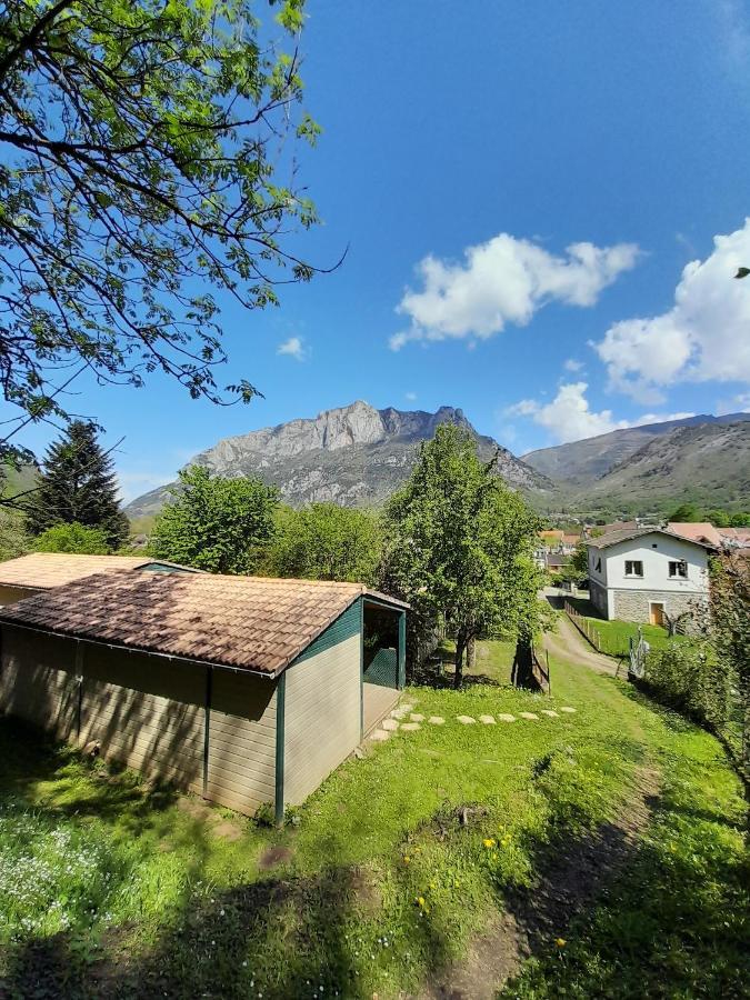 Gites du Quié Les Cabannes  Exterior foto