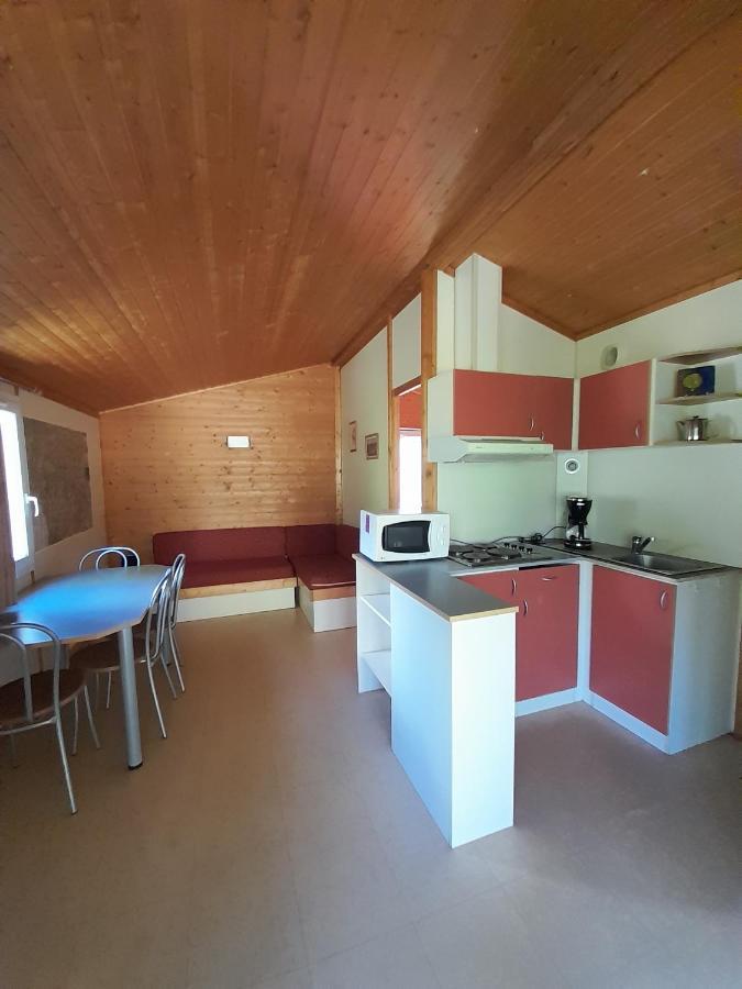 Gites du Quié Les Cabannes  Exterior foto
